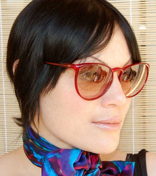 Solglasögon: Edan Crystal Red