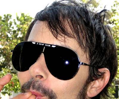 Solglasögon: 5 Leaf Club