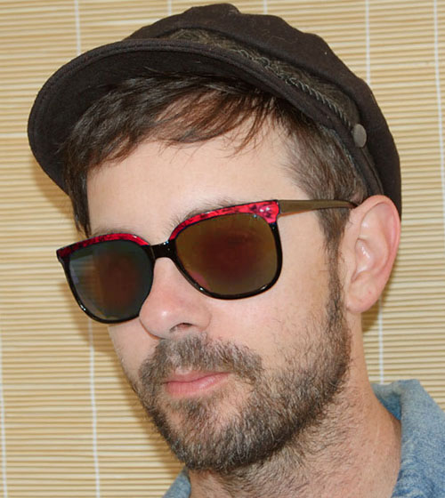 Solglasögon: Analog Black/Red