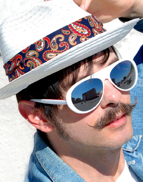 Solglasögon: Badger White/Red +