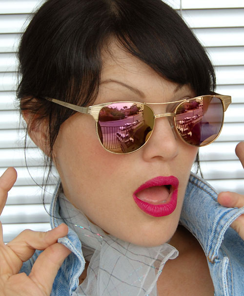 Solglasögon: Electric Youth Gold/Magenta