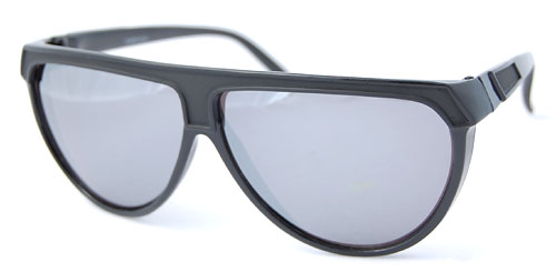 Solglasögon: Tron Black