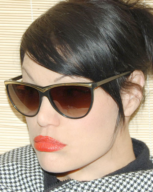 Solglasögon: Frida Black/Gold Solid