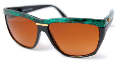 Solglasögon: Kazue Green