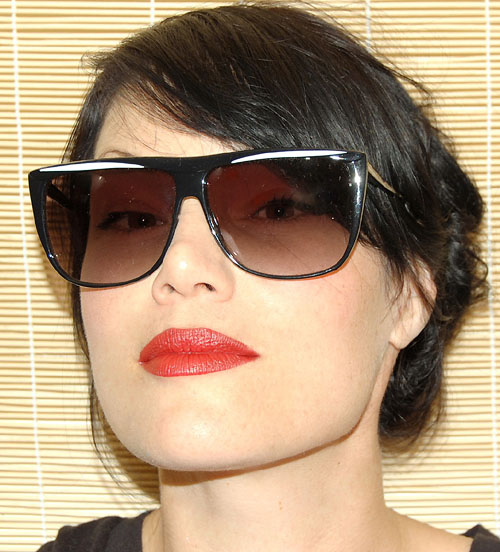 Solglasögon: Wink Black/White