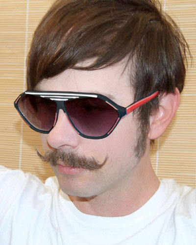 Solglasögon: Prime Black/White/Red