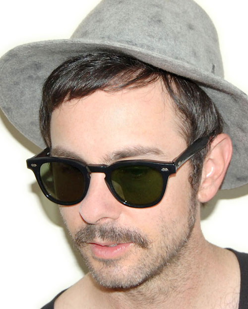 Solglasögon: Lowe Black