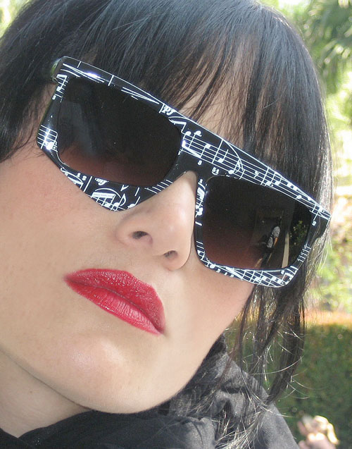 Solglasögon: Tilt Music Notes