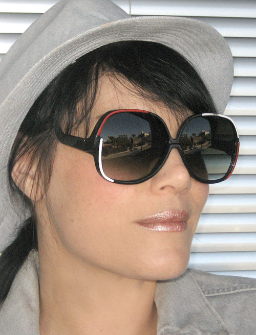 Solglasögon: Lish Black/Red